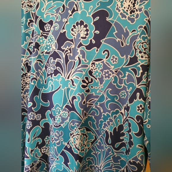 Como Woman Floral Shirt Size 1X - Picture 3 of 6